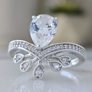 Classic Vintage Style Ring, solid 925 Sterling Silver size 7 - Great Quality